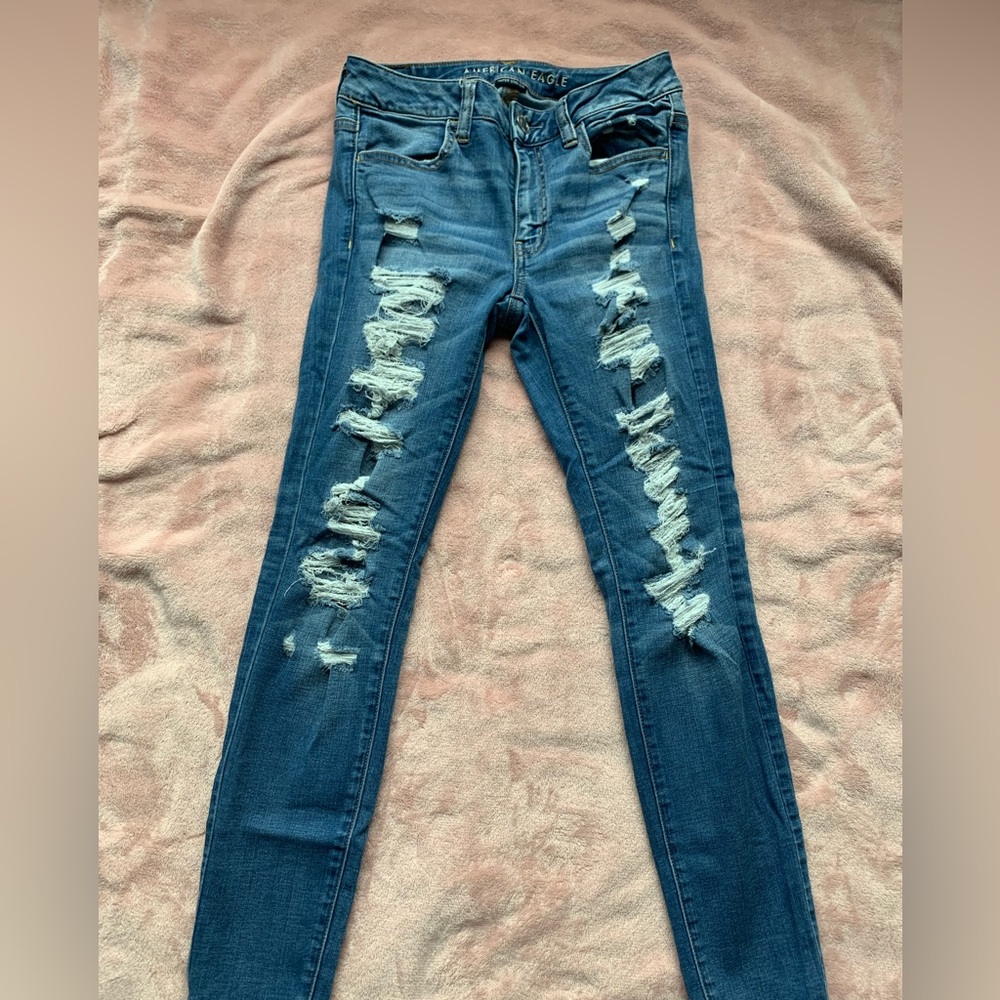 American eagle distressed jeans size 4